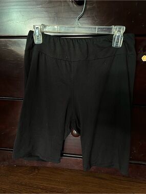 Forever 21 Women's Black Soft Stretch Bike Shorts size Large